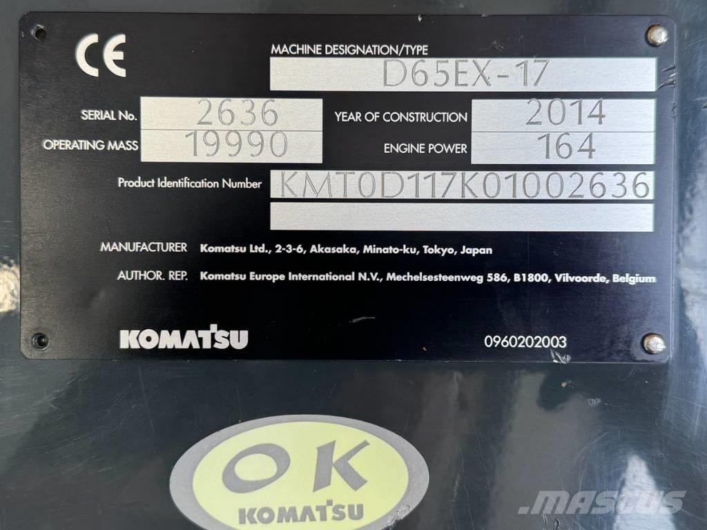 Komatsu D 65 EX-17 بلدوزرات مجنزرة