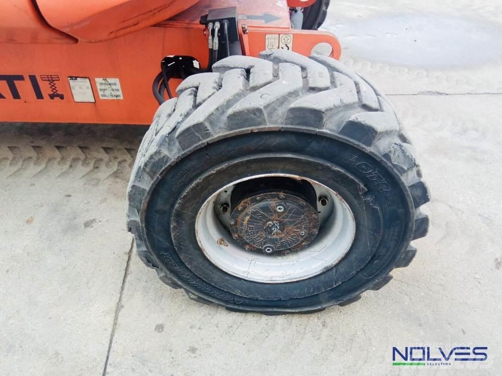 JLG 600AJ رافعات سلة مفصلية