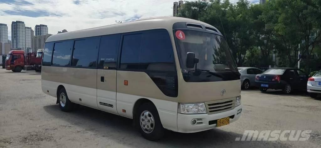 Toyota Coaster Bus حافلة صغيرة