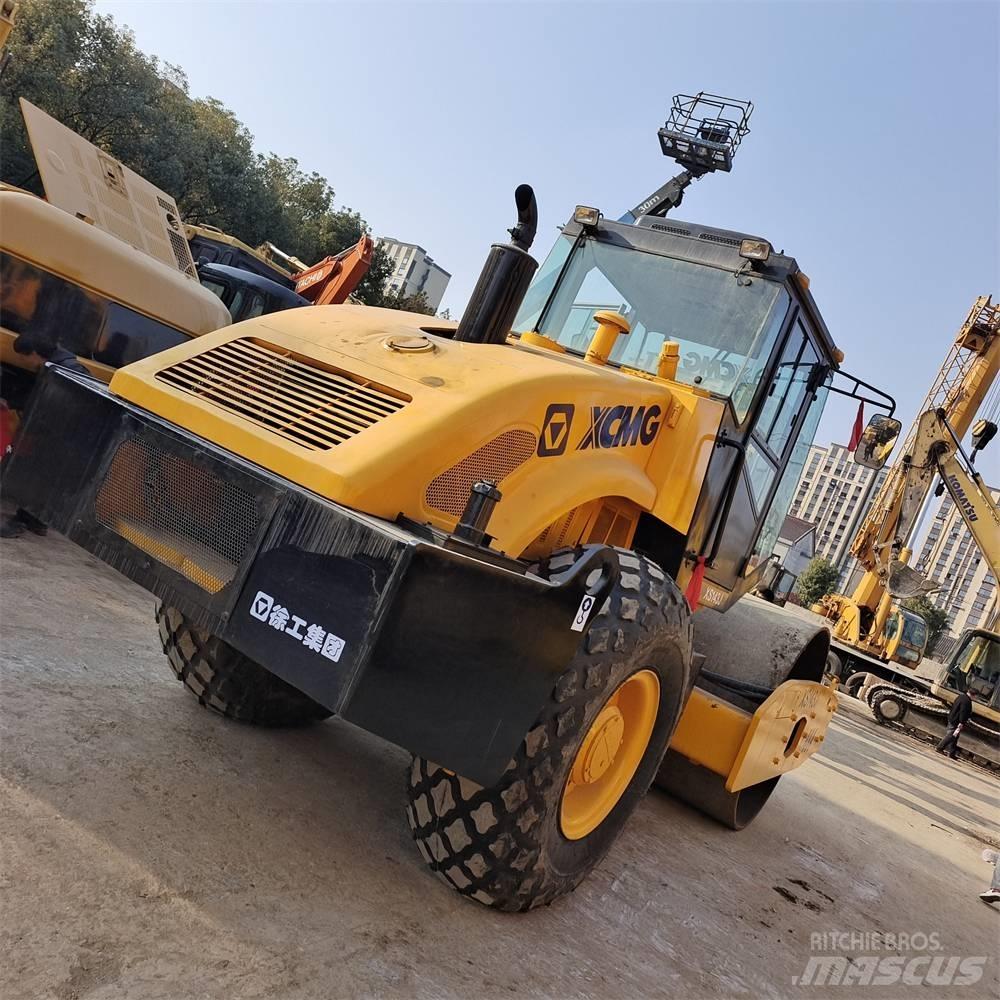 XCMG XS 142 J مداحل أحادية الأسطوانة