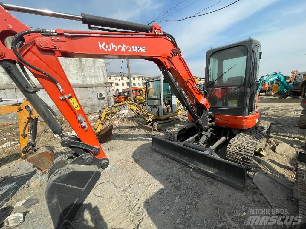 Kubota U35 حفارات صغيرة أقل من 7 طن (حفارات صغيرة)