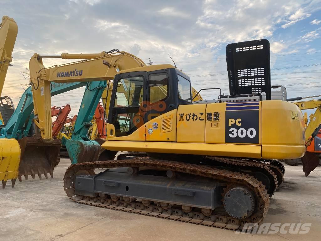 Komatsu PC 270 حفارات زحافة