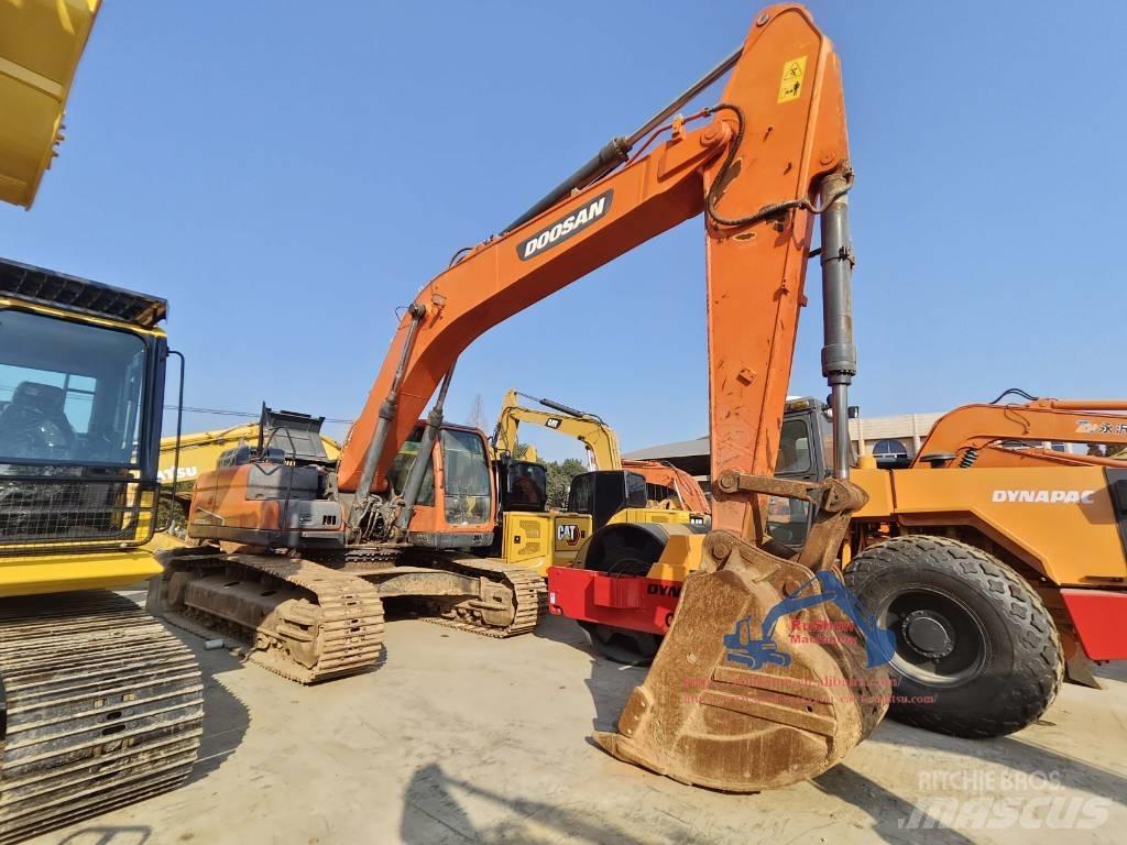 Doosan DX 300 LC حفارات زحافة