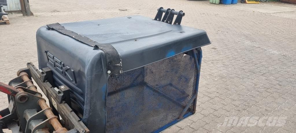 Iseki SXG ركوب الحشائش