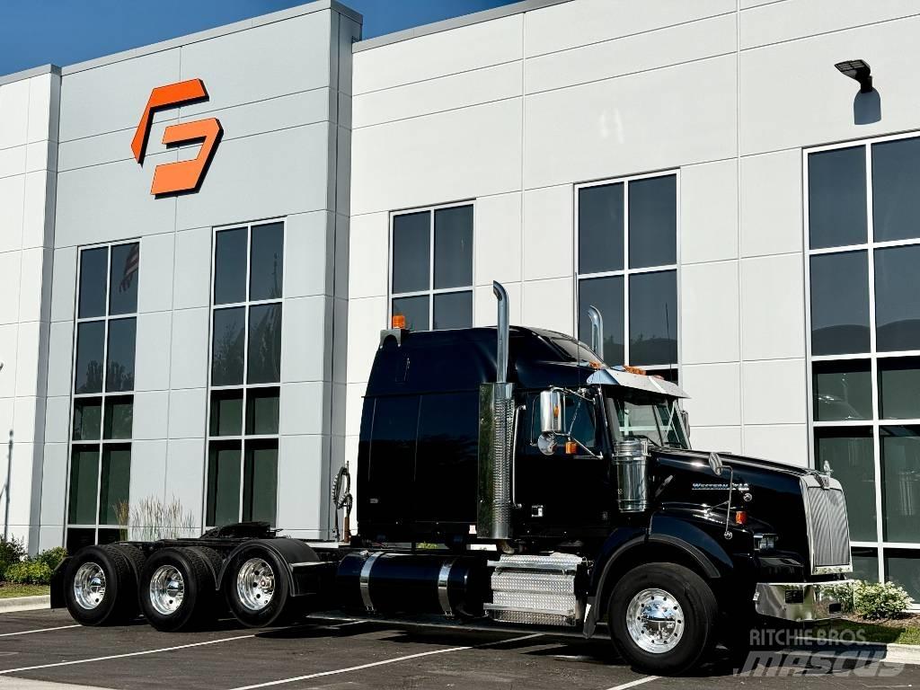 Western Star 4900 وحدات الجر