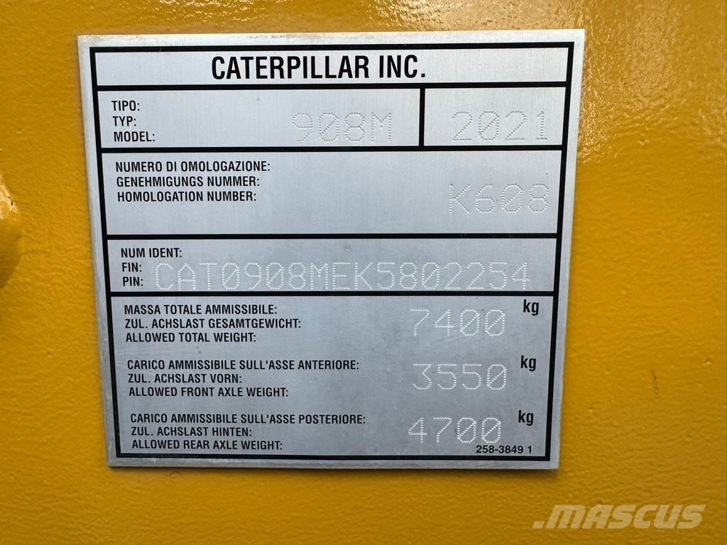 CAT 908M لوادر بعجل