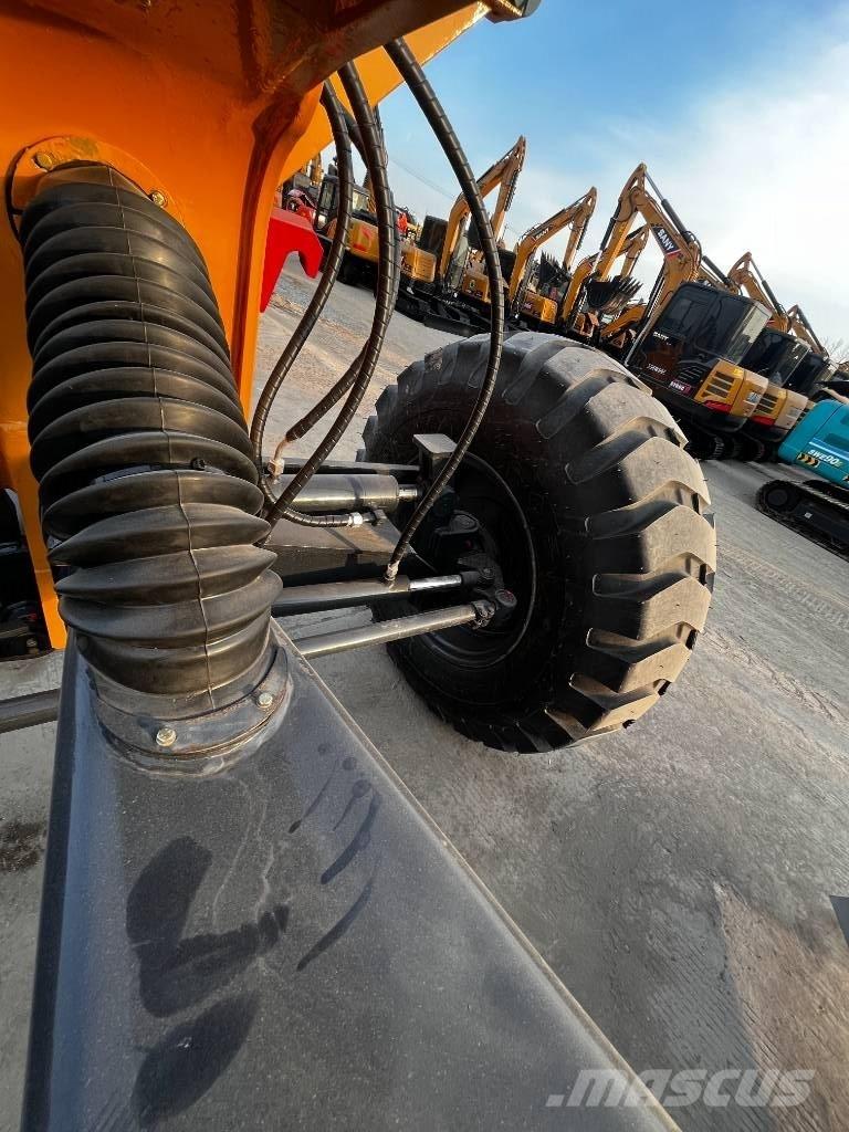 XCMG GR 2153 بلدوزرات بعجلات
