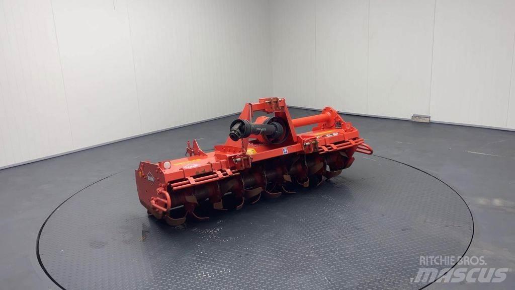 Kuhn EL 82-205 ماكينات وملحقات زراعة أخرى