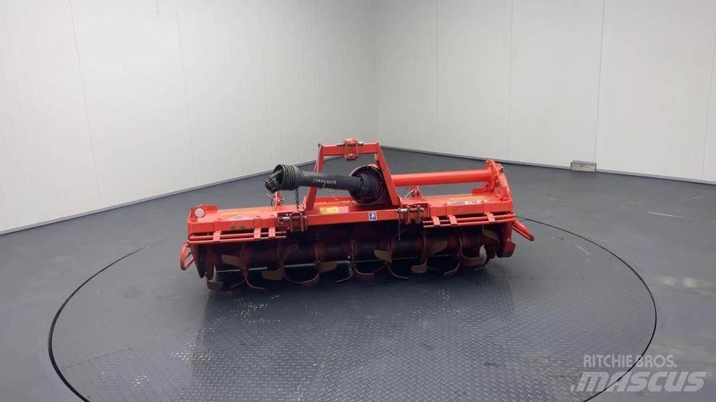 Kuhn EL 82-205 ماكينات وملحقات زراعة أخرى