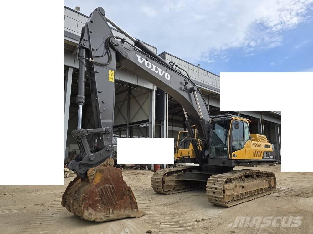 Volvo EC 380 D حفارات زحافة