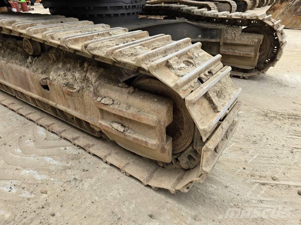 Volvo EC 380 D حفارات زحافة