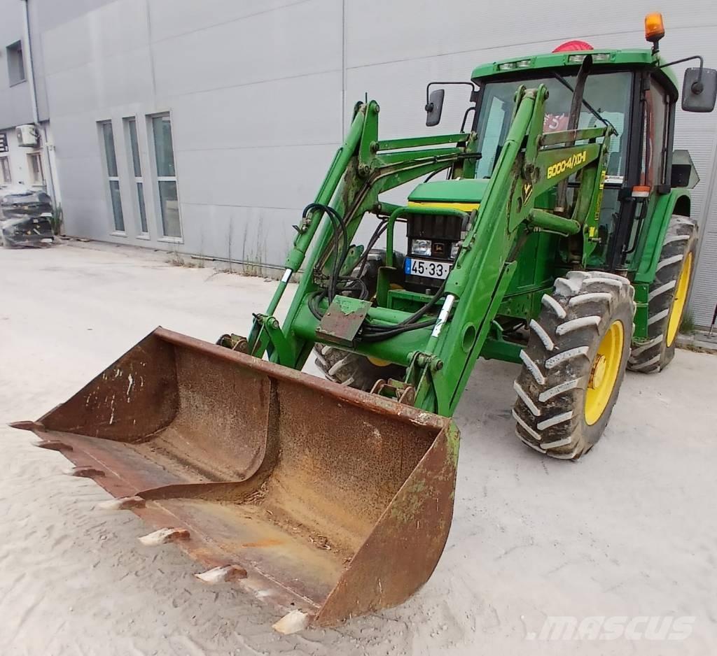 John Deere 6110 الجرارات