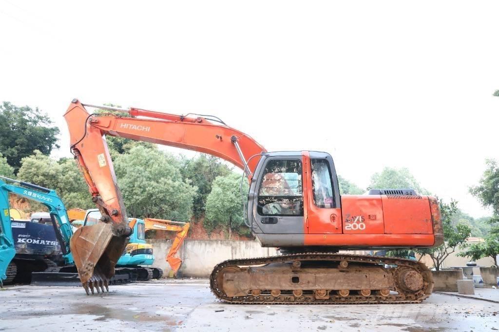 Hitachi ZX 200 LC-3 حفارات زحافة