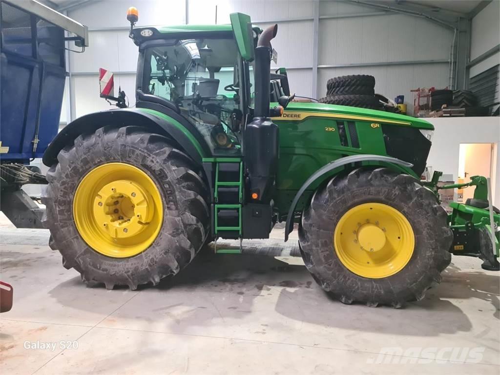 John Deere 6R 230 الجرارات