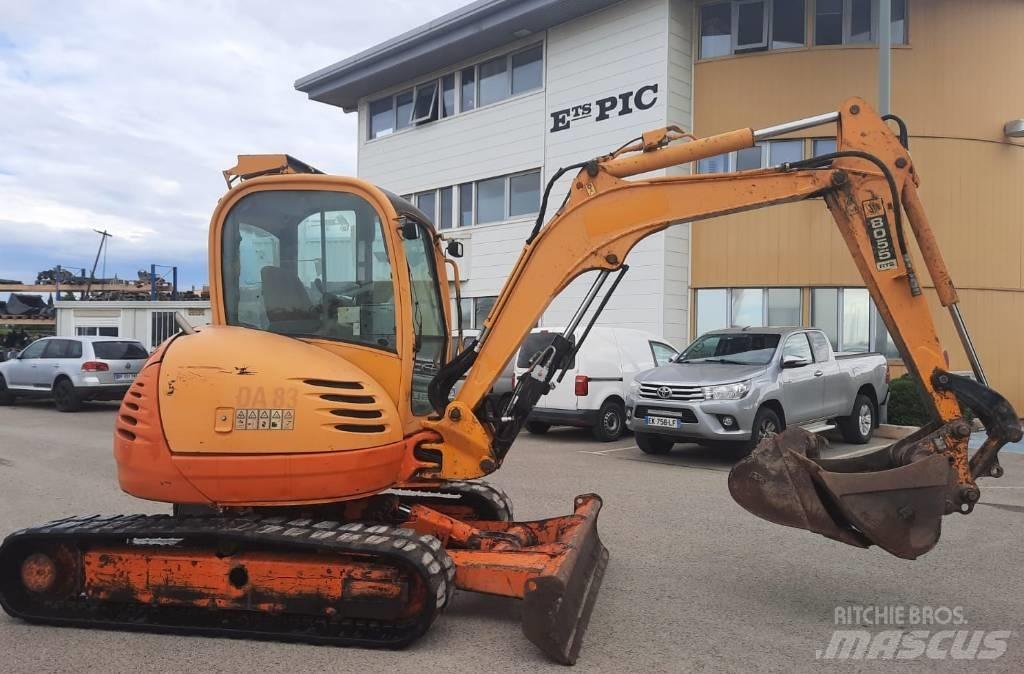 JCB 8055 حفارات صغيرة أقل من 7 طن (حفارات صغيرة)