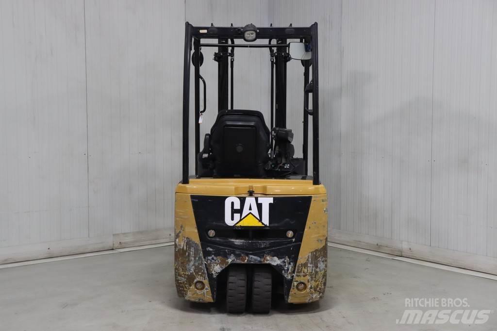 CAT EP16CPNT شاحنات ذات رافعات شوكية تعمل بالكهرباء