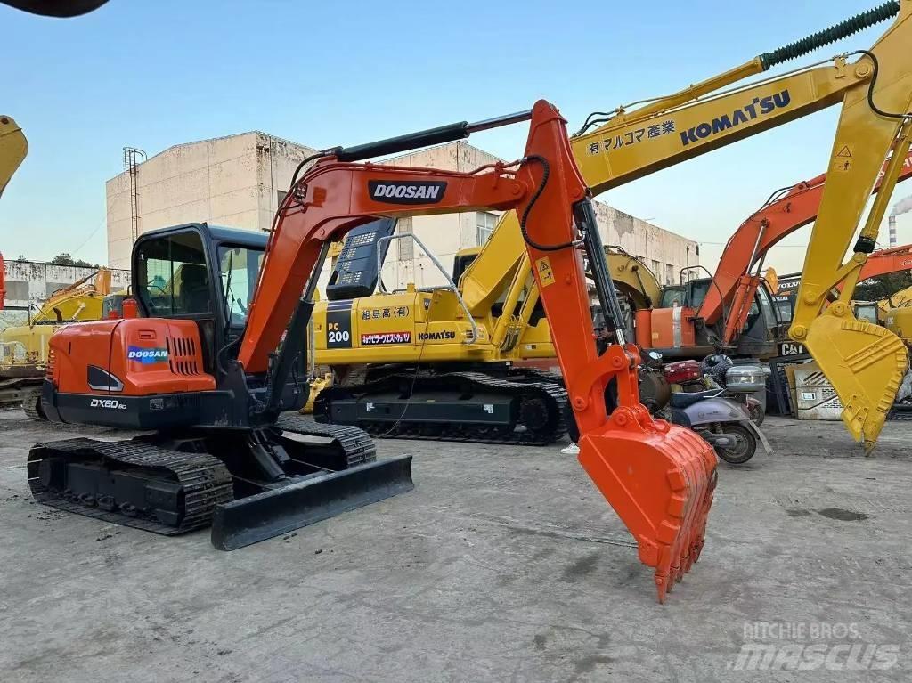 Doosan DX 60-9C حفارات صغيرة أقل من 7 طن (حفارات صغيرة)