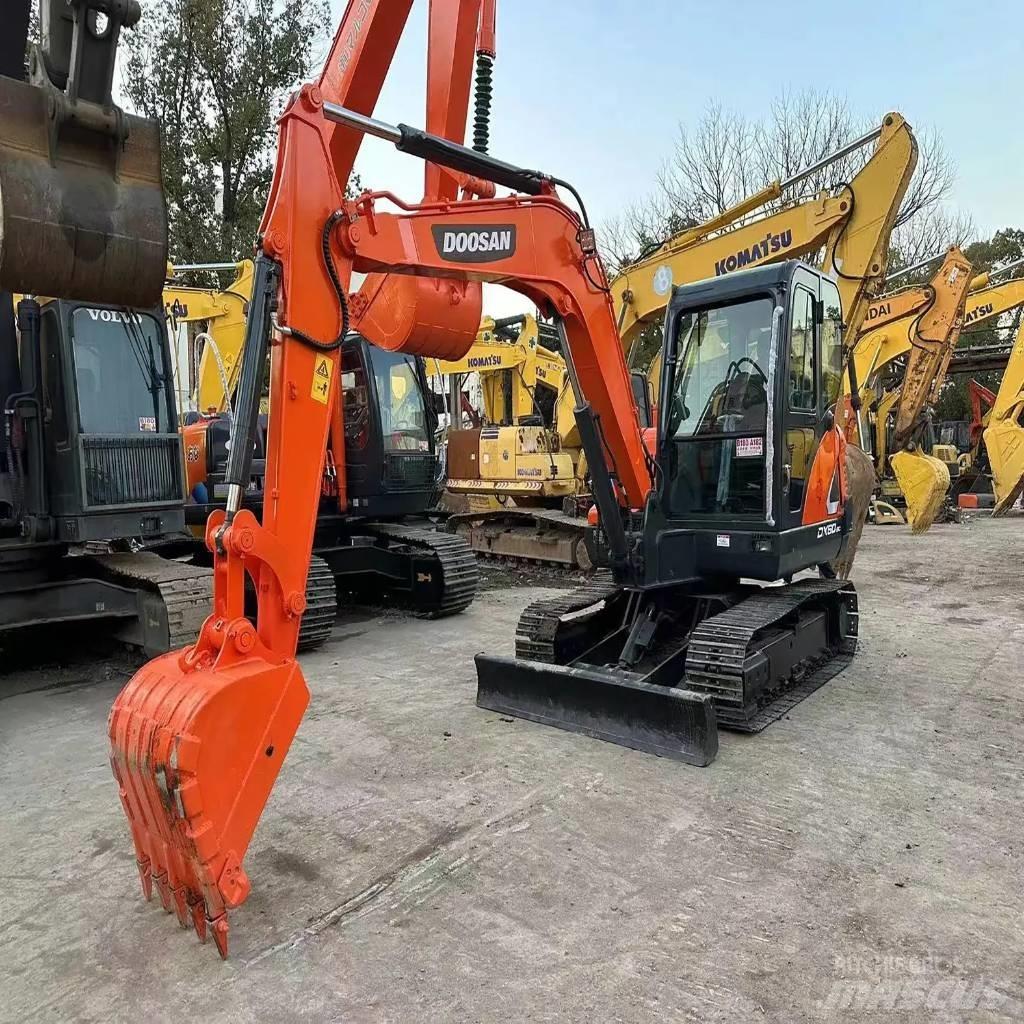 Doosan DX 60-9C حفارات صغيرة أقل من 7 طن (حفارات صغيرة)