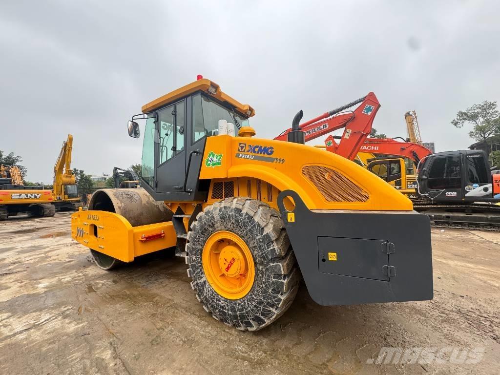 XCMG XS 183 J مداحل أحادية الأسطوانة