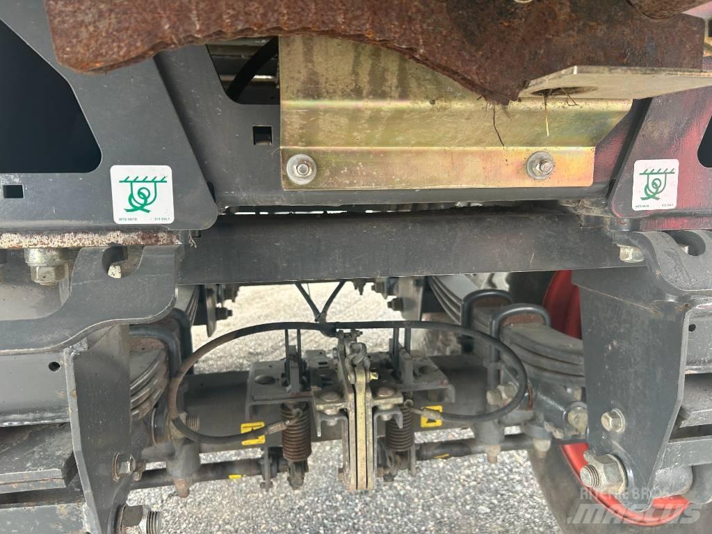 CLAAS Cargos 8500 مقطورات ذاتية التحميل