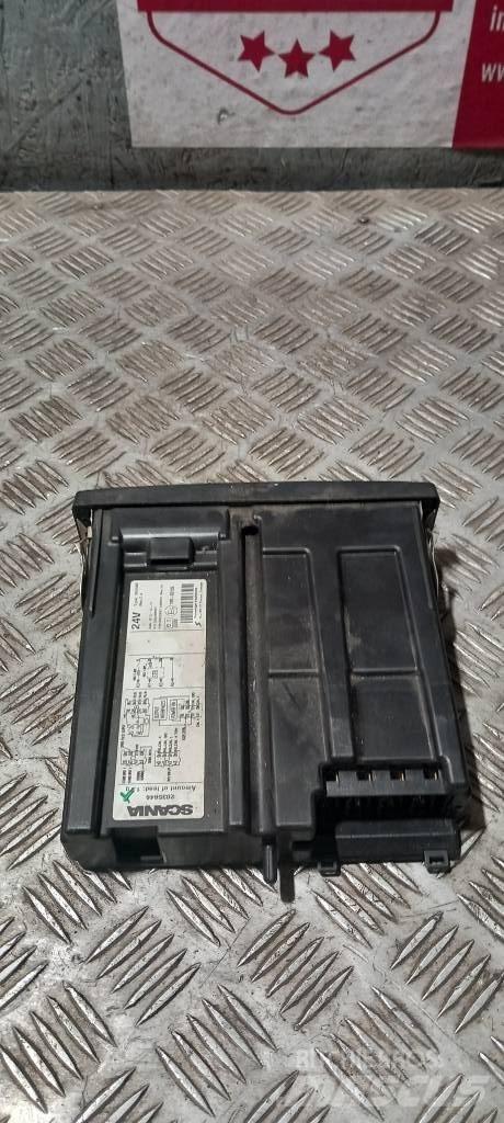Scania R 440     2035646 كابينة والداخلية