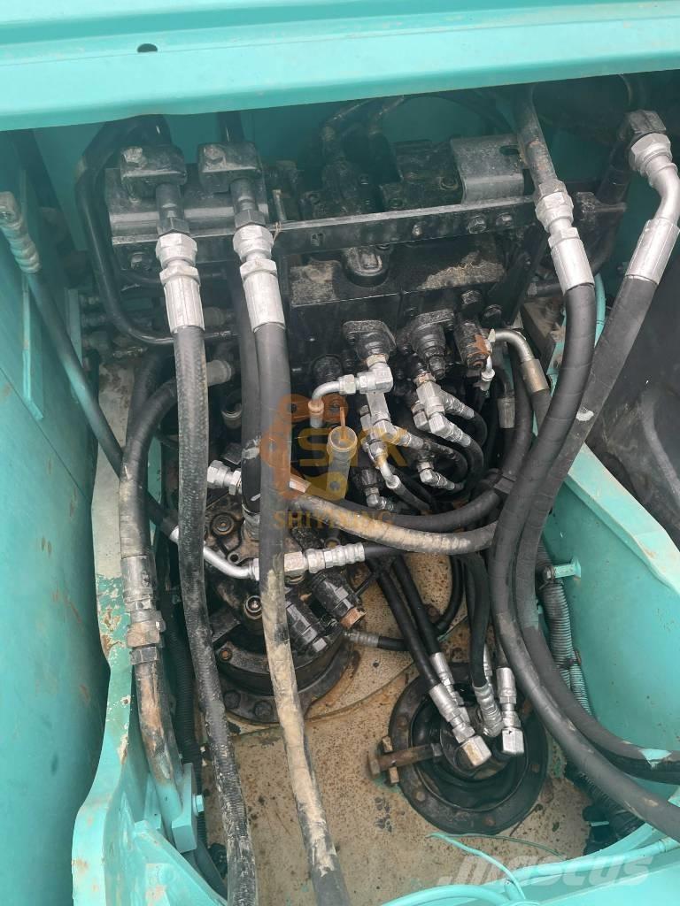 Kobelco SK 140 حفارات زحافة