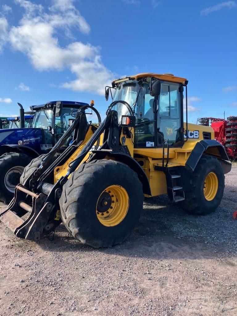 JCB 426 E HT لوادر بعجل