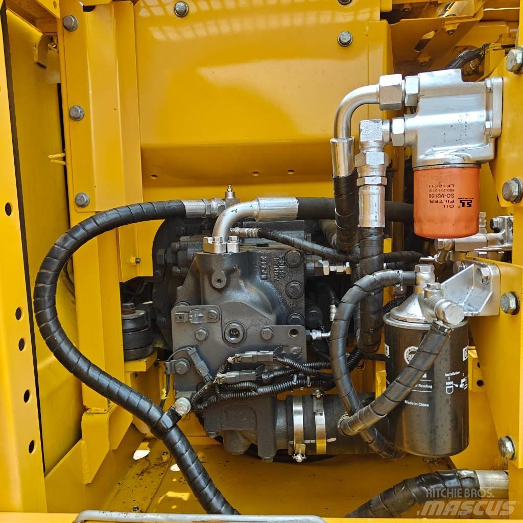 Komatsu 130-7 حفارات زحافة