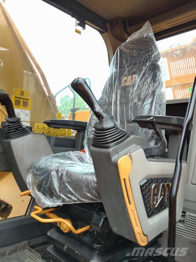 CAT 330 GC حفارات زحافة