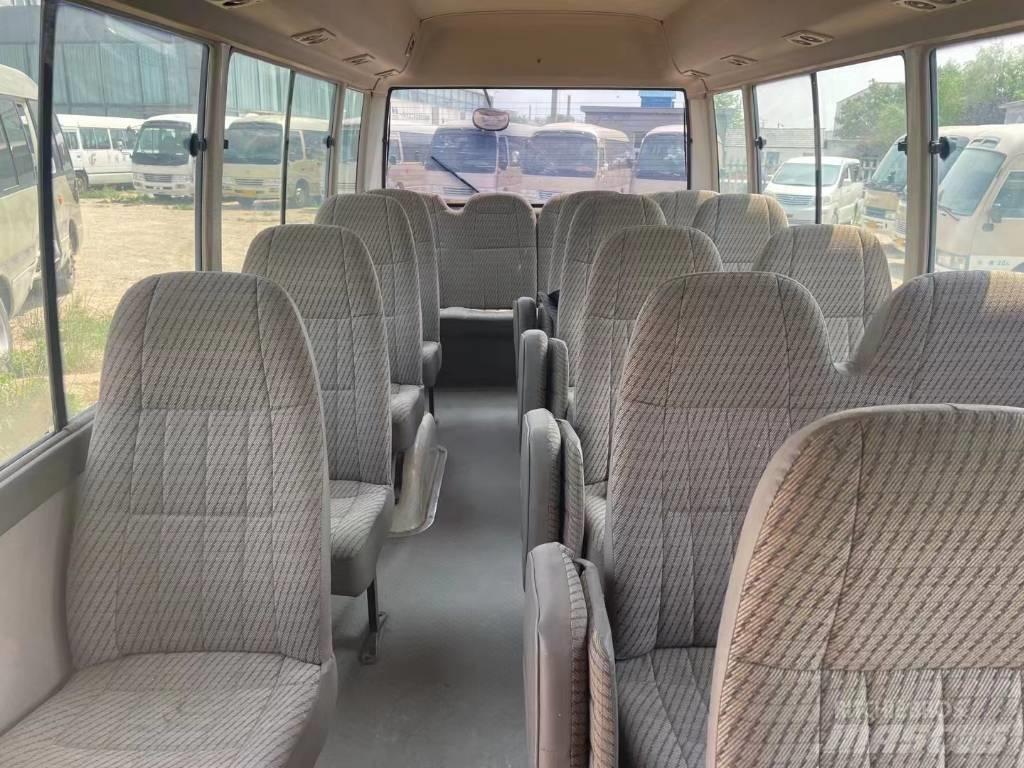 Toyota Coaster Bus حافلة صغيرة