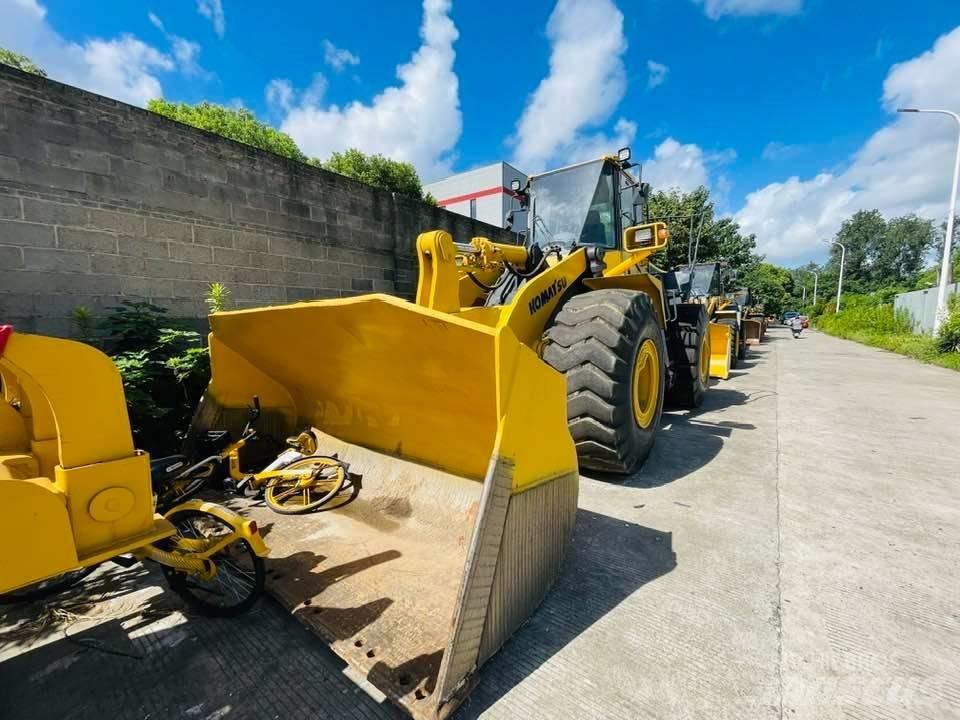 Komatsu wa470 لوادر بعجل