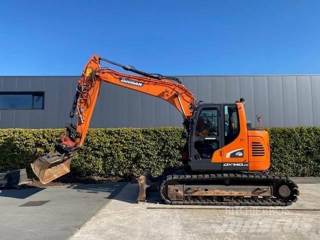 Hitachi 140W-5B حفارات بعجل