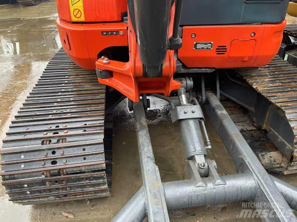 Kubota U 48 حفارات صغيرة أقل من 7 طن (حفارات صغيرة)