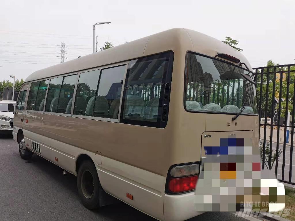 Toyota Coaster Bus حافلة صغيرة