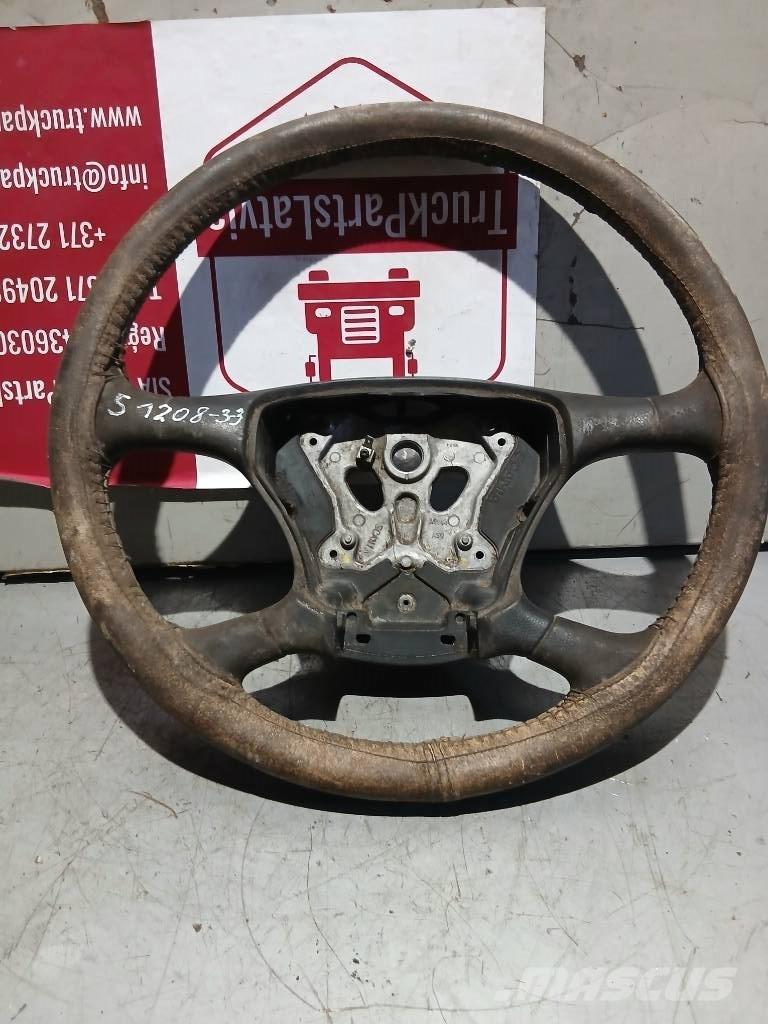 Scania P 94   1487519 كابينة والداخلية