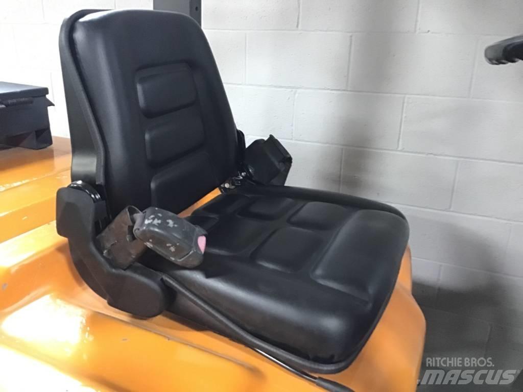 Toyota 02-5 FD 30 شاحنات ذات رافعات شوكية - أخرى