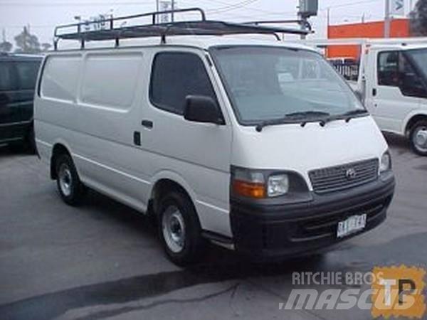 Toyota HIACE RZH103R شاحنة مقفلة