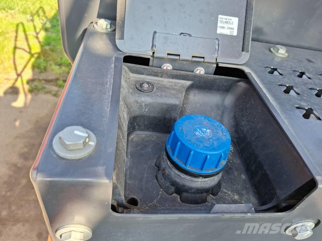 Doosan DX160W-7 حفارات بعجل