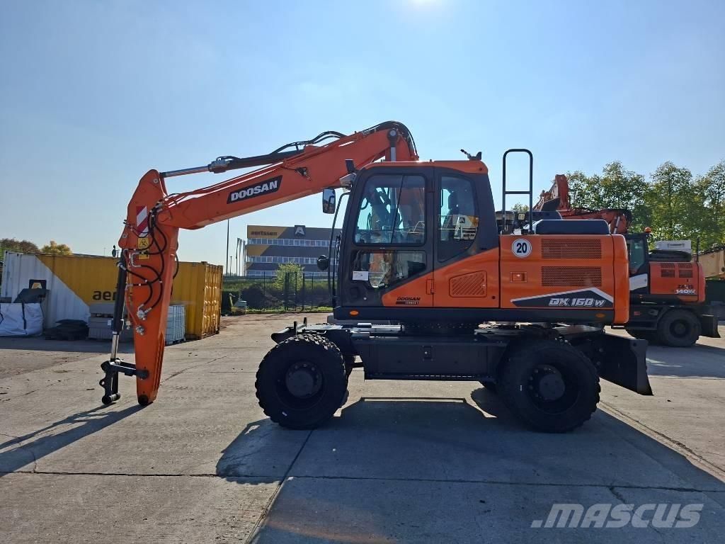 Doosan DX160W-7 حفارات بعجل