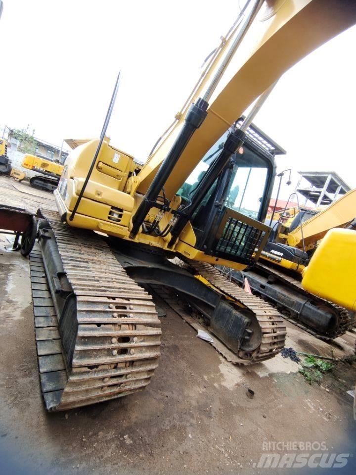CAT 315 D حفارات زحافة