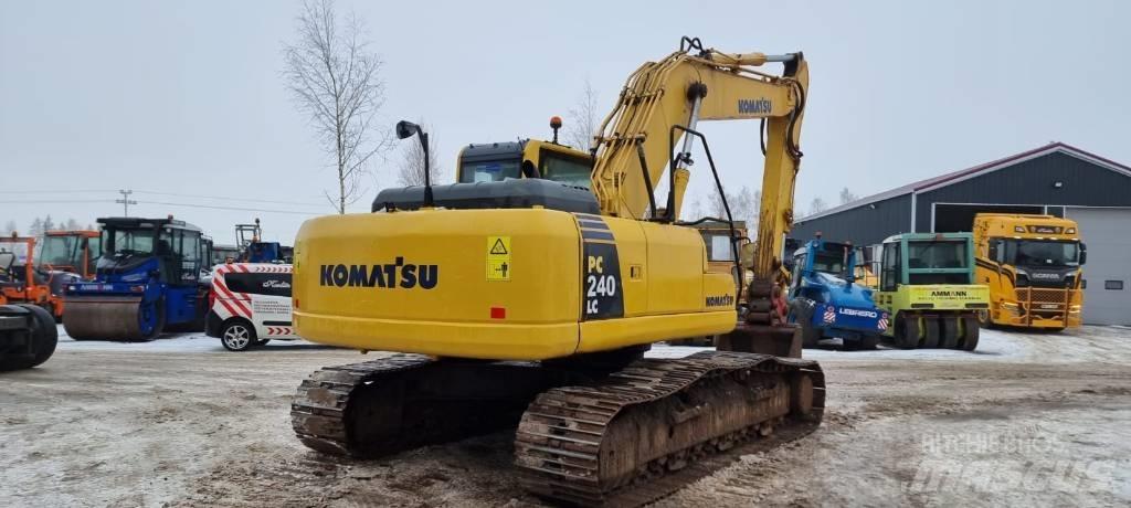 Komatsu PC 240 LC-8 حفارات زحافة