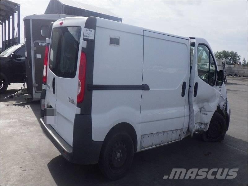 Renault Trafic 2 هيكل صندوقي