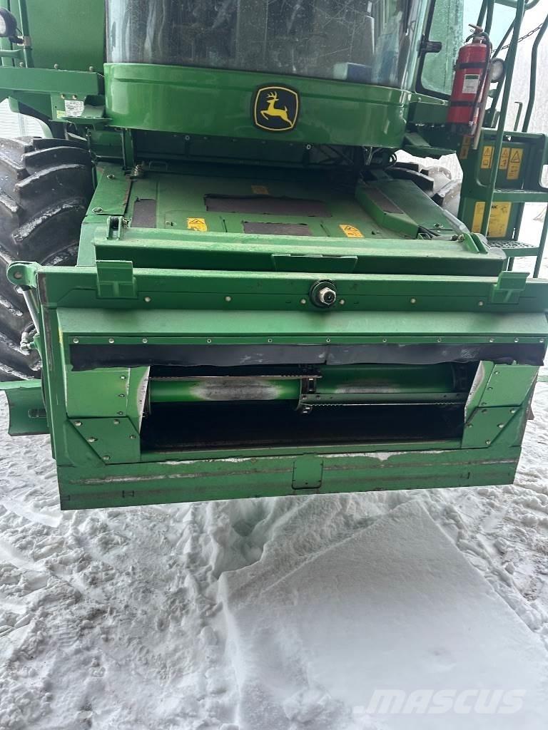 John Deere T550 حصادات