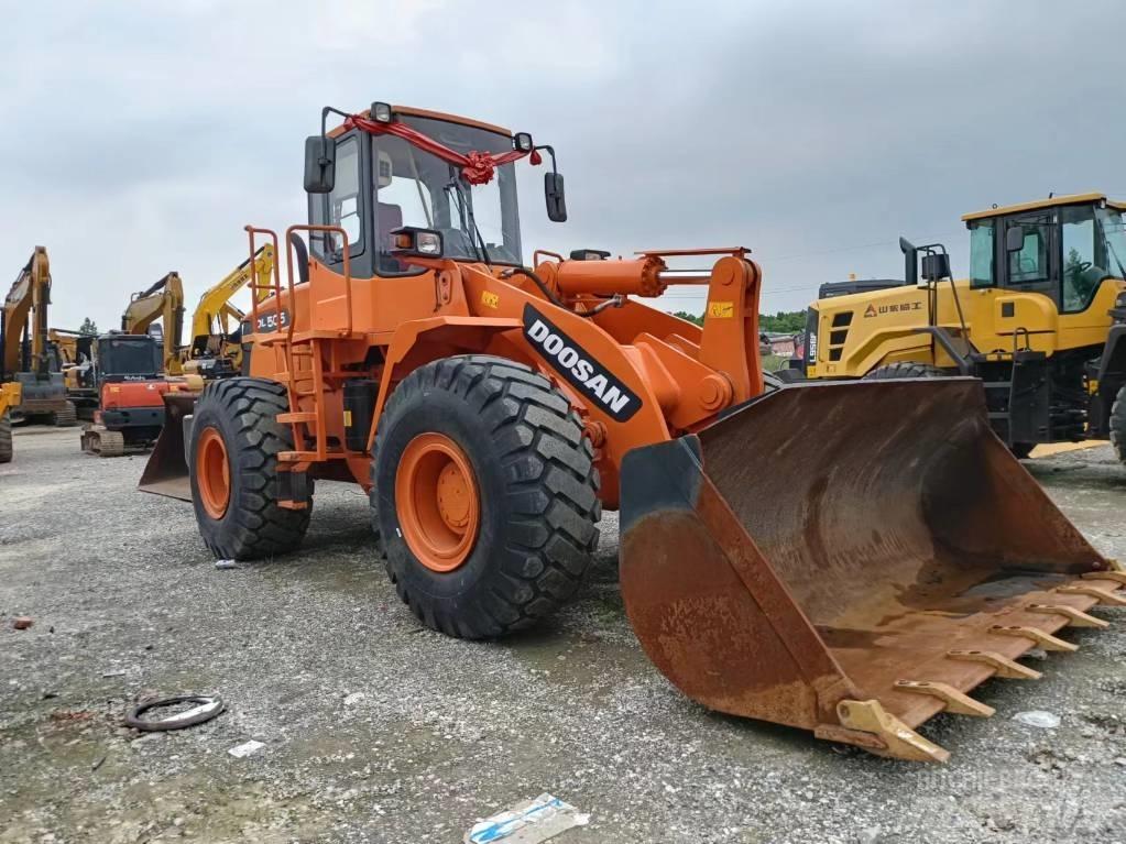 Doosan DL505 لوادر بعجل