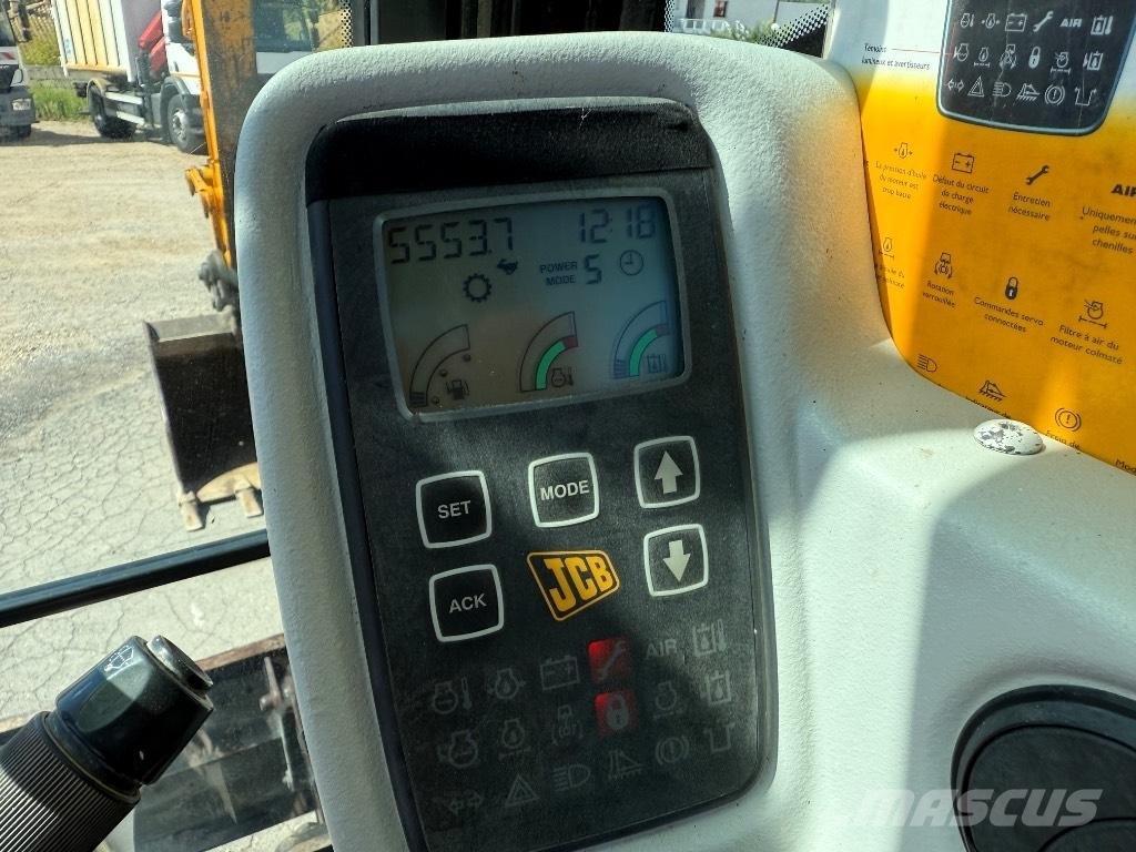 JCB JS 145 W حفارات بعجل