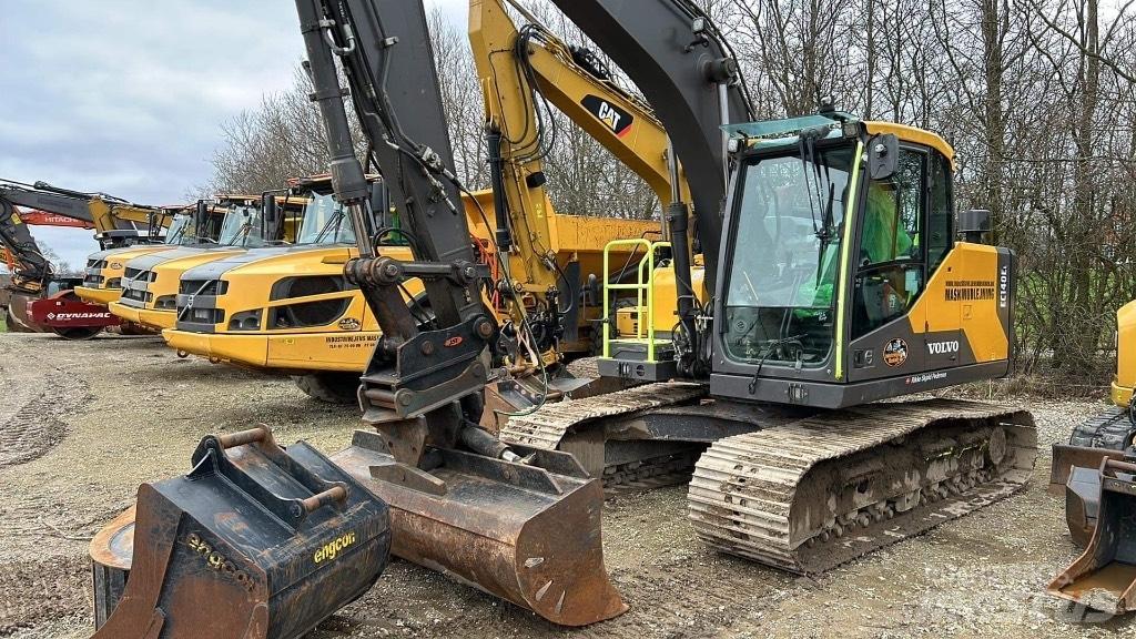 Volvo EC 140 E حفارات زحافة
