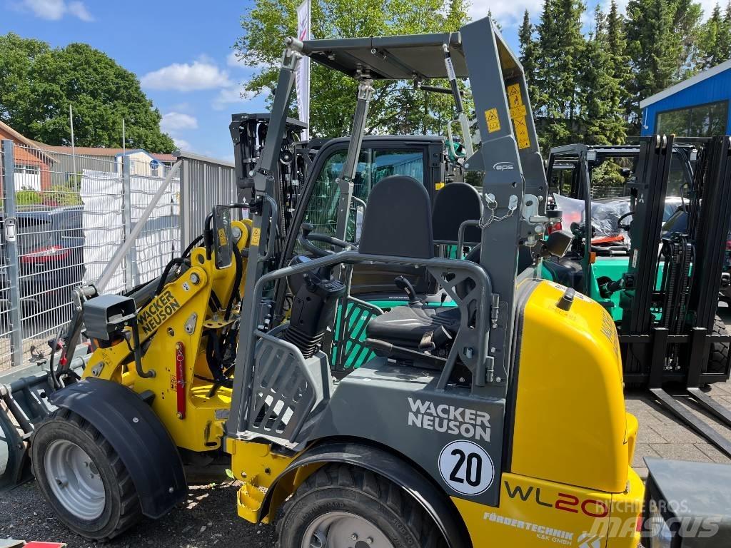 Wacker Neuson WL 20 لوادر بعجل