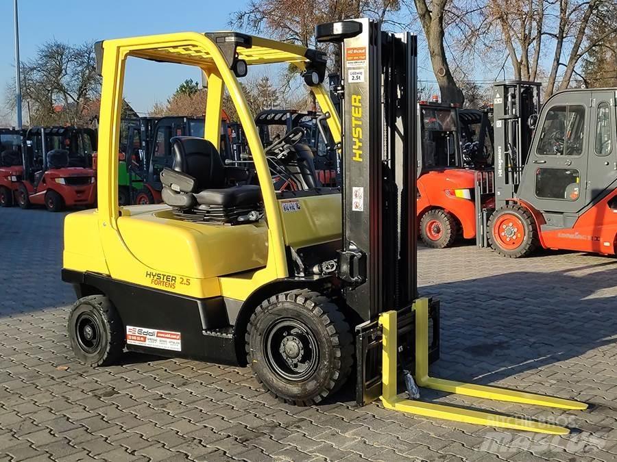 Hyster H2.5FT شاحنات الديزل