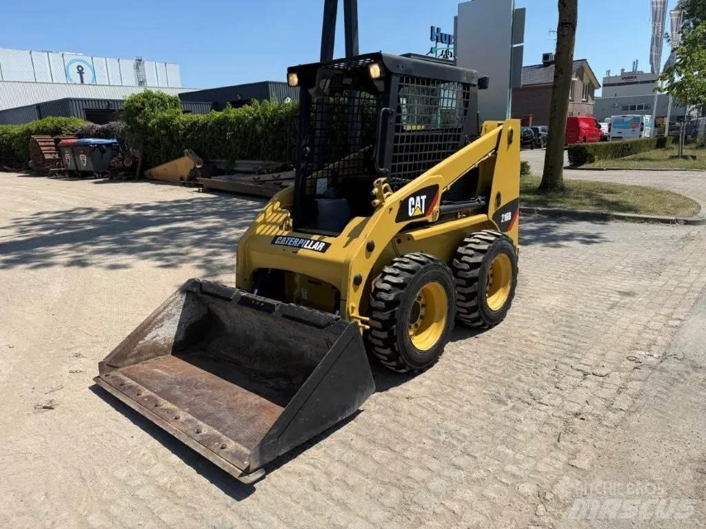 CAT 216B (226,S130) لوادر انزلاقية التوجيه
