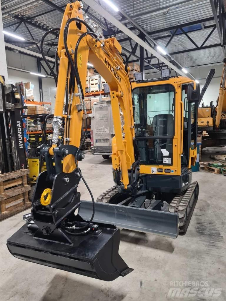 Hyundai R25-9AK حفارات صغيرة أقل من 7 طن (حفارات صغيرة)